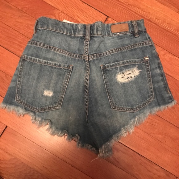 💕Festival jean shorts 💕 -sold - Picture 2 of 5